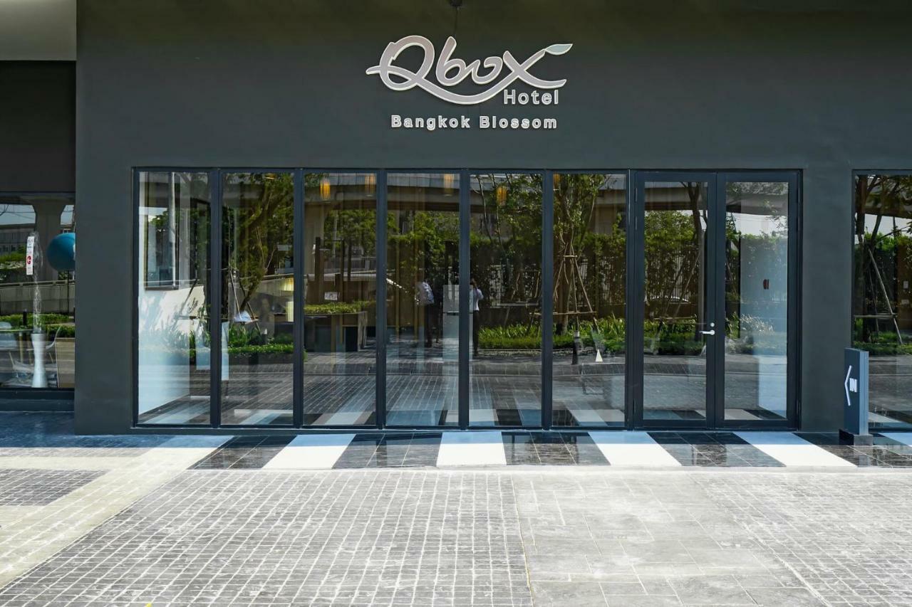 Q Box Hotel Bangkok Blossom Sha Plus Exterior photo